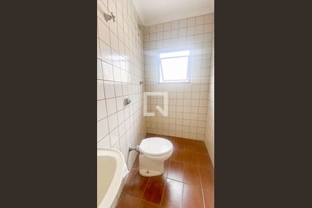 Casa à venda com 250m², 5 quartos e 2 vagasÁrea de Serviço - Banheiro