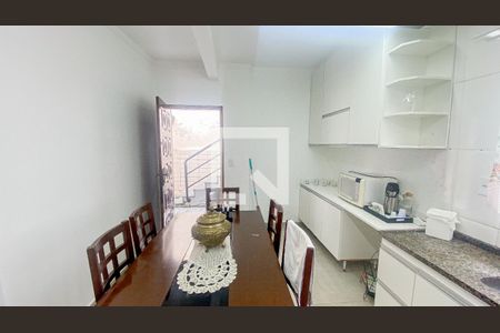 Casa à venda com 250m², 5 quartos e 2 vagasCozinha