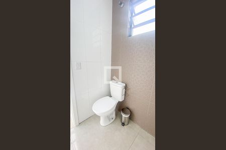 Casa à venda com 250m², 5 quartos e 2 vagasBanheiro - Quintal