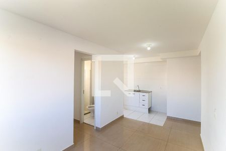 Sala de apartamento para alugar com 2 quartos, 51m² em Jardim Taboão, São Paulo