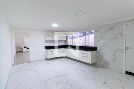 Casa para alugar com 200m², 4 quartos e 2 vagasCozinha