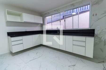 Casa para alugar com 200m², 4 quartos e 2 vagasCozinha - Armários