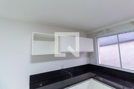 Casa para alugar com 200m², 4 quartos e 2 vagasCozinha - Armários