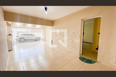Casa para alugar com 156m², 3 quartos e 2 vagas Casa para alugar com 156m², 3 quartos e 2 vagasGaragem