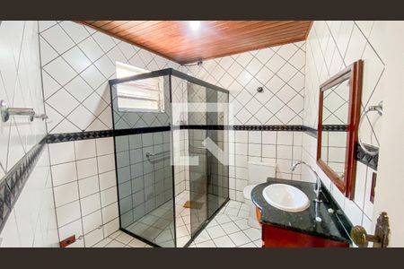 Casa para alugar com 156m², 3 quartos e 2 vagas Casa para alugar com 156m², 3 quartos e 2 vagasBanheiro