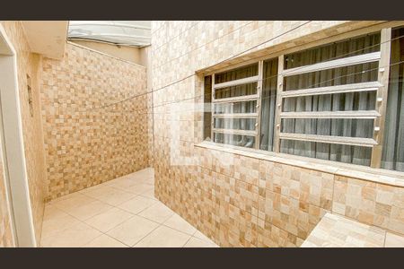 Quintal - Area de Serviço de casa para alugar com 3 quartos, 156m² em Jardim Stella, Santo André
