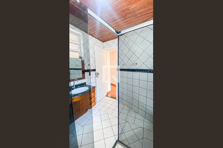 Casa para alugar com 156m², 3 quartos e 2 vagas Casa para alugar com 156m², 3 quartos e 2 vagasBanheiro