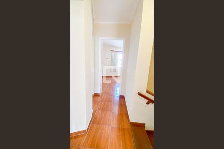 Casa para alugar com 156m², 3 quartos e 2 vagas Casa para alugar com 156m², 3 quartos e 2 vagasCorredor