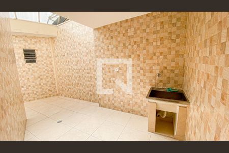 Casa para alugar com 156m², 3 quartos e 2 vagas Casa para alugar com 156m², 3 quartos e 2 vagasQuintal - Area de Serviço