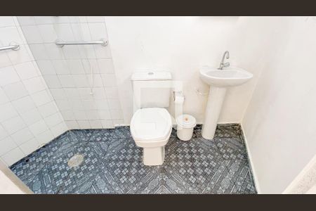 Casa para alugar com 156m², 3 quartos e 2 vagas Casa para alugar com 156m², 3 quartos e 2 vagasBanheiro da Area de Serviço