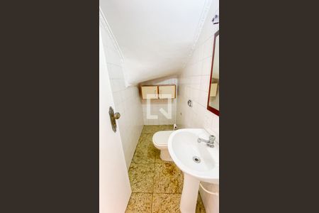 Lavabo de casa para alugar com 3 quartos, 156m² em Jardim Stella, Santo André
