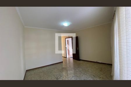 Sala de casa para alugar com 3 quartos, 156m² em Jardim Stella, Santo André