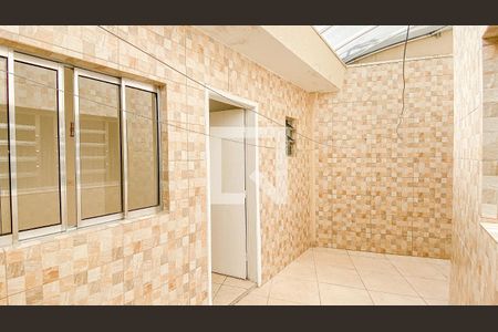 Casa para alugar com 156m², 3 quartos e 2 vagas Casa para alugar com 156m², 3 quartos e 2 vagasQuintal - Area de Serviço