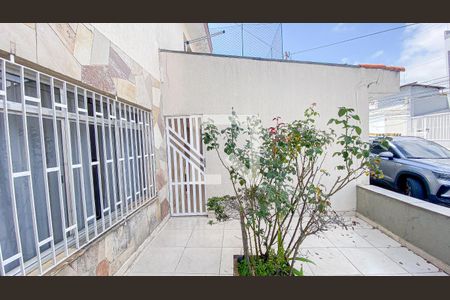 Casa para alugar com 156m², 3 quartos e 2 vagas Casa para alugar com 156m², 3 quartos e 2 vagasQuintal