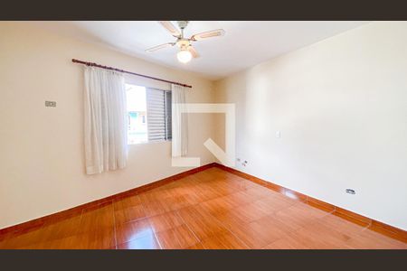 Casa para alugar com 156m², 3 quartos e 2 vagas Casa para alugar com 156m², 3 quartos e 2 vagasQuarto 1