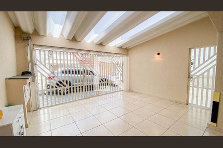 Garagem de casa para alugar com 3 quartos, 156m² em Jardim Stella, Santo André
