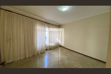 Casa para alugar com 3 quartos, 156m² em Jardim Stella, Santo André