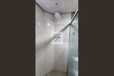 Apartamento para alugar com 77m², 2 quartos e 1 vaga Apartamento para alugar com 77m², 2 quartos e 1 vagaChuveiro