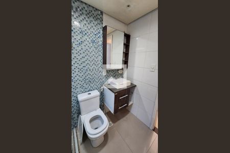 Apartamento para alugar com 77m², 2 quartos e 1 vaga Apartamento para alugar com 77m², 2 quartos e 1 vagaDetalhe do banheiro