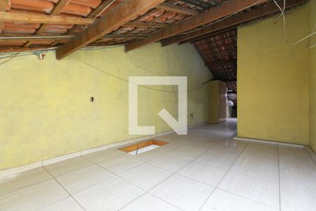 Casa à venda com 180m², 3 quartos e 5 vagasSótão 