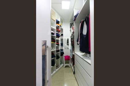 Casa à venda com 180m², 3 quartos e 5 vagasCloset / Suíte