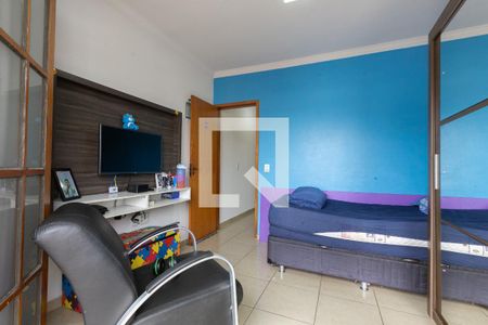 Casa à venda com 180m², 3 quartos e 5 vagasQuarto 2