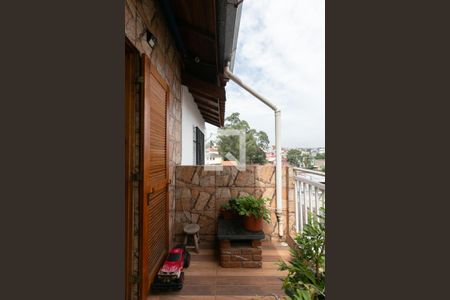 Casa à venda com 180m², 3 quartos e 5 vagasVaranda do Quarto 2