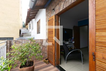 Casa à venda com 180m², 3 quartos e 5 vagasVaranda do Quarto 2