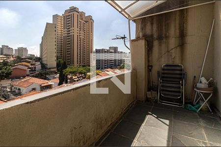 Casa à venda com 300m², 4 quartos e 8 vagas Casa à venda com 300m², 4 quartos e 8 vagassacada da suíte1