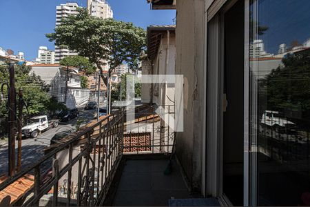 Casa à venda com 300m², 4 quartos e 8 vagas Casa à venda com 300m², 4 quartos e 8 vagassacada do quarto1