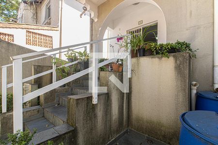 Casa à venda com 300m², 4 quartos e 8 vagas Casa à venda com 300m², 4 quartos e 8 vagashall de entrada do imóvel