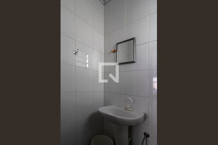 Casa à venda com 300m², 4 quartos e 8 vagas Casa à venda com 300m², 4 quartos e 8 vagasbanheiro1 do salão de festas