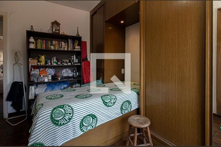 Casa à venda com 300m², 4 quartos e 8 vagas Casa à venda com 300m², 4 quartos e 8 vagassuíte2