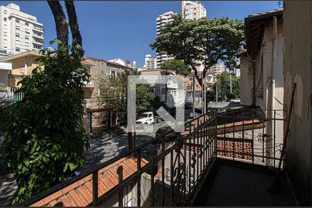 Casa à venda com 300m², 4 quartos e 8 vagas Casa à venda com 300m², 4 quartos e 8 vagassacada do quarto1
