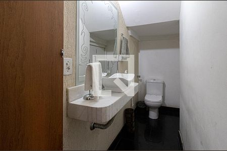lavabo de casa para alugar com 4 quartos, 300m² em Aclimação, São Paulo