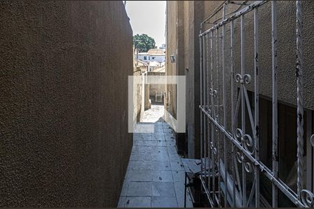 Casa à venda com 300m², 4 quartos e 8 vagas Casa à venda com 300m², 4 quartos e 8 vagascorredor lateral