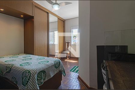 Casa à venda com 300m², 4 quartos e 8 vagas Casa à venda com 300m², 4 quartos e 8 vagassuíte2