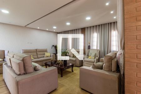 Casa para alugar com 4 quartos, 750m² em Vila Galvão, Guarulhos