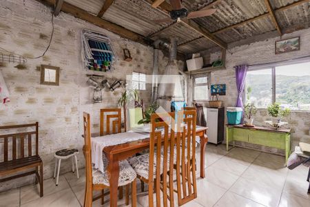 Casa à venda com 130m², 3 quartos e 2 vagasChurrasqueira