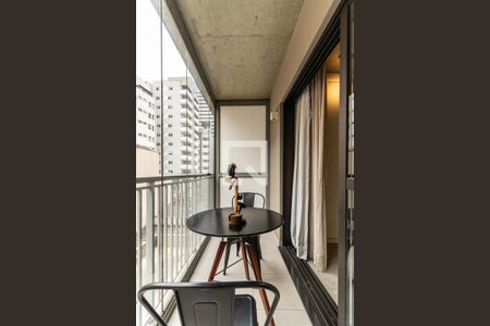 Studio para alugar com 30m², 1 quarto e sem vagaVaranda