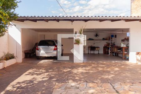 Casa à venda com 347m², 4 quartos e 4 vagas Casa à venda com 347m², 4 quartos e 4 vagasGaragem