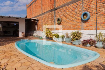 Casa à venda com 347m², 4 quartos e 4 vagas Casa à venda com 347m², 4 quartos e 4 vagasPiscina