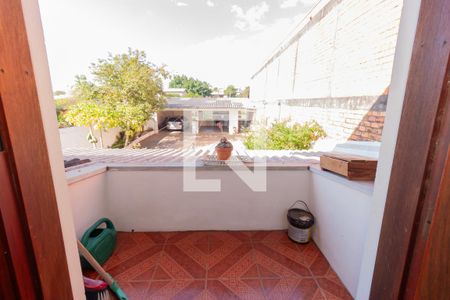 Casa à venda com 347m², 4 quartos e 4 vagas Casa à venda com 347m², 4 quartos e 4 vagasSacada