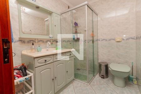 Casa à venda com 347m², 4 quartos e 4 vagas Casa à venda com 347m², 4 quartos e 4 vagasBanheiro da Suíte