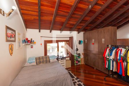 Casa à venda com 347m², 4 quartos e 4 vagas Casa à venda com 347m², 4 quartos e 4 vagasSuíte 2