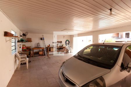 Casa à venda com 347m², 4 quartos e 4 vagas Casa à venda com 347m², 4 quartos e 4 vagasGaragem