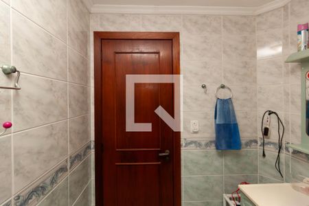 Casa à venda com 347m², 4 quartos e 4 vagas Casa à venda com 347m², 4 quartos e 4 vagasBanheiro da Suíte