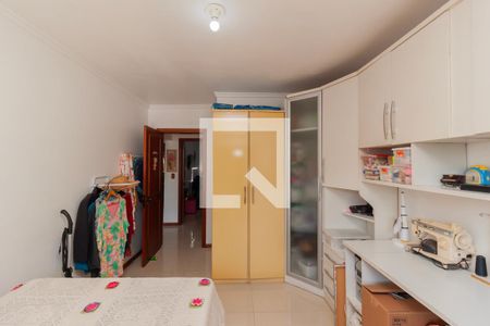 Casa à venda com 347m², 4 quartos e 4 vagas Casa à venda com 347m², 4 quartos e 4 vagasQuarto 2