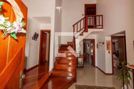 Casa à venda com 347m², 4 quartos e 4 vagas Casa à venda com 347m², 4 quartos e 4 vagasHall de entrada