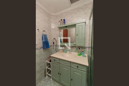 Casa à venda com 347m², 4 quartos e 4 vagas Casa à venda com 347m², 4 quartos e 4 vagasBanheiro da Suíte